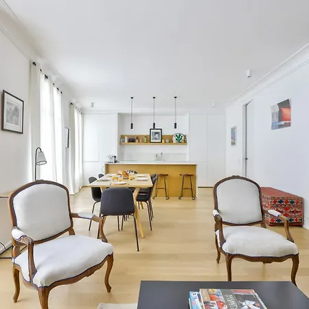 Stylish 2br In Private Mansion At Rue De Passy