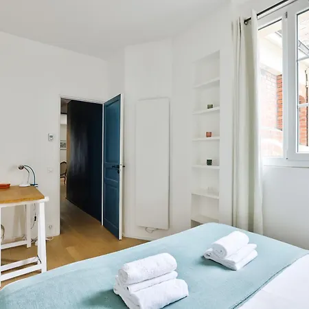 Apartment Stylish 2br In Private Mansion At Rue De Passy *