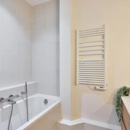 Appartamento Stylish 2br In Private Mansion At Rue De Passy *