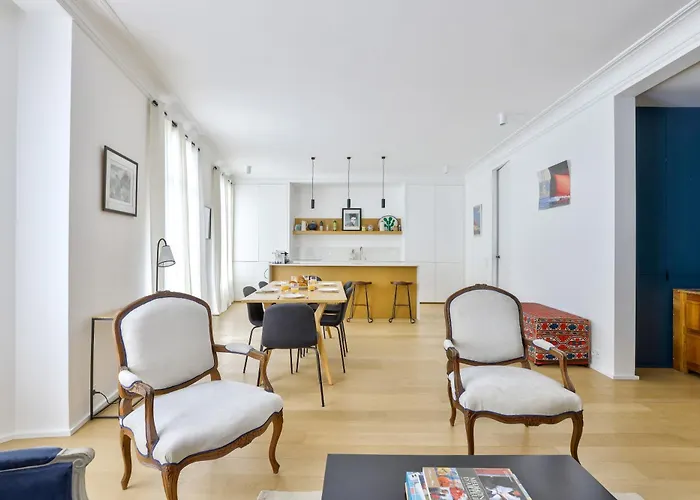 Stylish 2br In Private Mansion At Rue De Passy