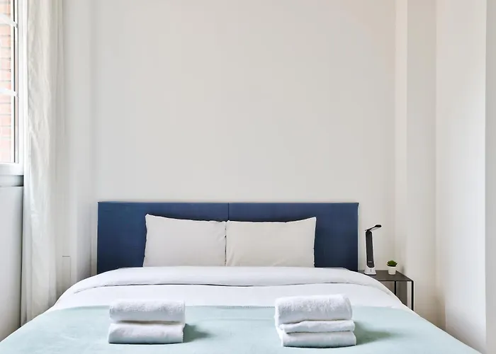 Stylish 2br In Private Mansion At Rue De Passy Διαμέρισμα *