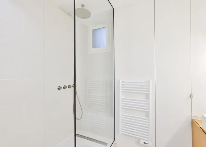 Stylish 2br In Private Mansion At Rue De Passy Διαμέρισμα
