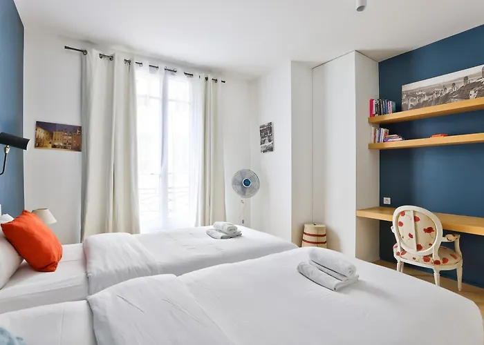 Διαμέρισμα Stylish 2br In Private Mansion At Rue De Passy *